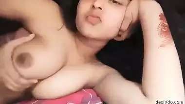 Beautiful Indian Girl Showing