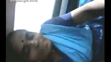 Local desi Inian Tamil maid shaking and making the guy cum in car MMS