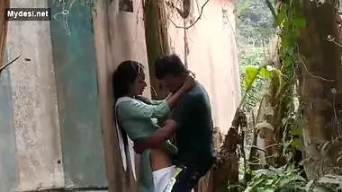 Desi collage lover fucking outside collage video 4