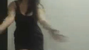 Sexy Indian College Teen HOT Dance For BF