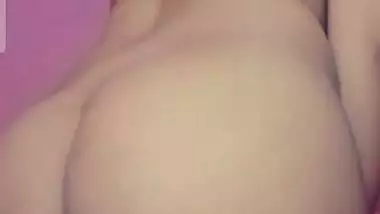 Girlfriend exposing huge boobs in new desi mms