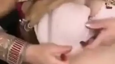 Paki lady showing a boob