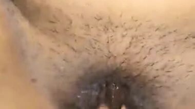 Big boobs Indian hot sexy girl juice pussy fingering