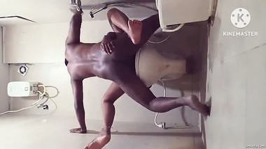 Desi couple fucking in bathroom
