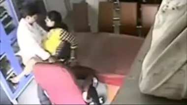 Gujarati bhabhi having an office sex MMS