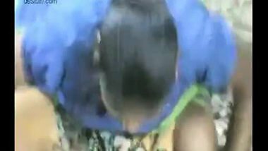 Indian Voyeur Cleavage Of Kaamwali