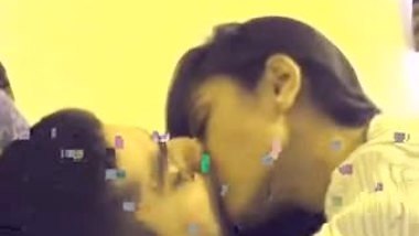 indian desi college teen lovers mms in room