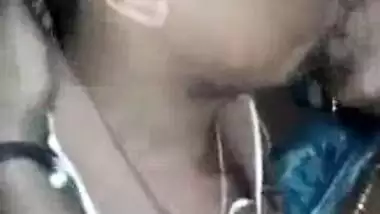 Hot Mallu Bhabhi Secretly Showing Pussy
