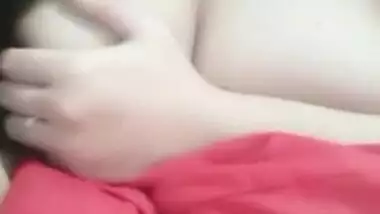 Thai girl showing tits