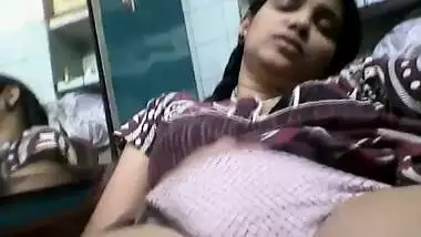 Indian College Girl Sex on Webcam Video Call
