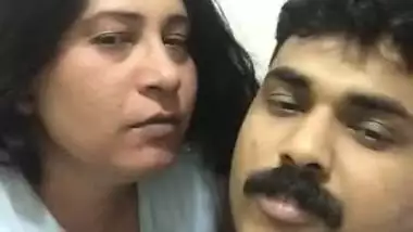 Nri Dubai Living Married Man Fucking His Wife & Dubai Aunty Part 4