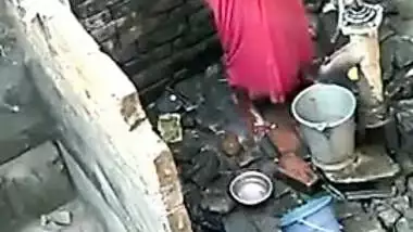 Indian girl bathing video taken hidden 