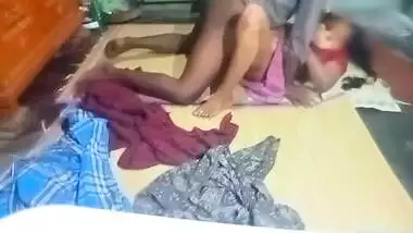 Desi Tamil Priyanka Aunty