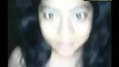 Chubby Indian girl exposes her huge boobs