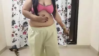 Indian Desi Bhabhi Getting Horny For Her Sex Night