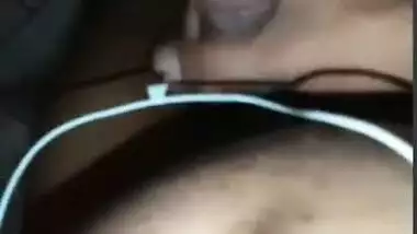 Horny Bhabhi’s Shaved Indian Pussy Fucking Cam Porn