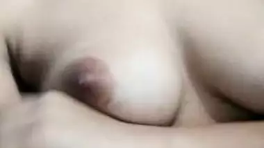 Nude Desi MMS selfie video of college girl