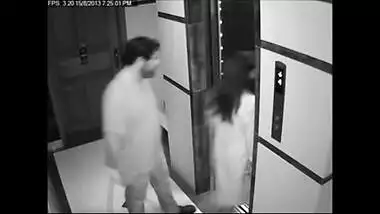 Hidden cam records cheating Mumbai wife with lover