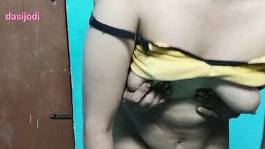 Hot end cute Tamil bahbi ji with davar fucking