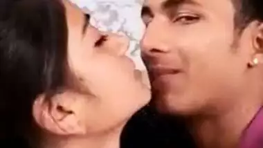 Desi Lover Veruy hot kiss