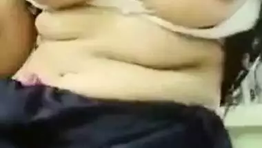 Cute desi teen boobs