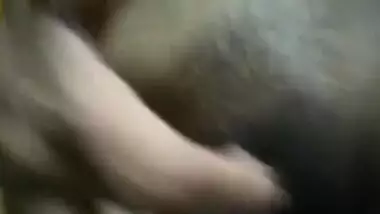 Sri Lankan - Indian Horny Teen Girl Pussy Rubbing Horny Leaked Video