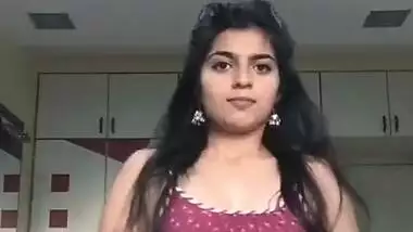 Sexy Desi Girl Dance