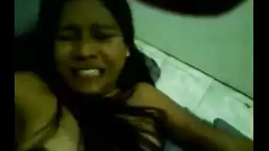 Hot Virgin Girlfriend From Delhi Team-fucked Hardcore 1st Time
