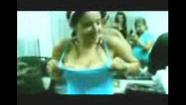 Fsiblog – Desi 3 some sex scandal in hotel MMS