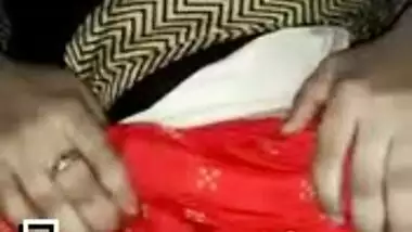 Girl with Desi features pulls XXX skirt up so man can have sex with her