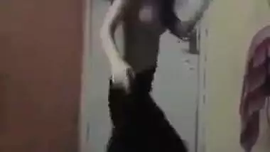 Paki dancer topless dance