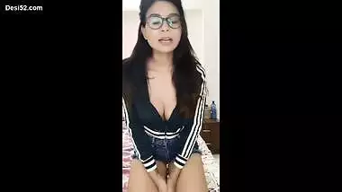 Desi college girl webcam show