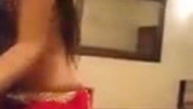 Indian Model sexy stripped dance more vid on hotcamgirls.in