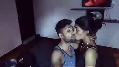 HD Indian sex mms of Mumbai office couple