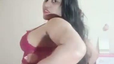 Big boob nude girl shows her butt and squeezes her boobs