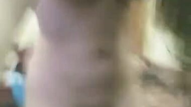 Beauty Paki Babe Nude On Bed