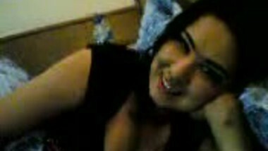 Beautiful Aunty Showing her BIg Boobs with Boy friend