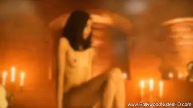 The Passionate Bollywood Erotic Dance Revealed