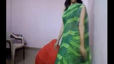 Home sex of Mumbai couple front of cam