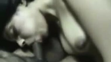 Beautyful indian aunty blowjob