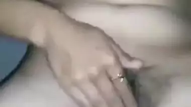 Sexy Desi Girl Showing Her Boobs And Fingering Pussy
