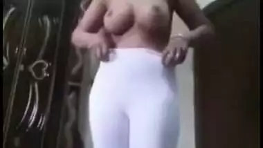 Muslim girl homemade nude self free video for boyfriend