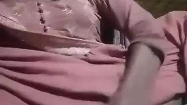 Shy girl fucks her pussy with a brinjal in xxx viral MMS