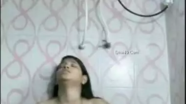 After sex stunning Indian MILF massages greedy XXX pussy in shower