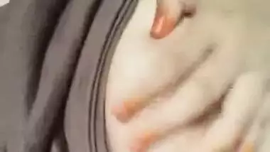 Desi cute girl show boob selfie cam video