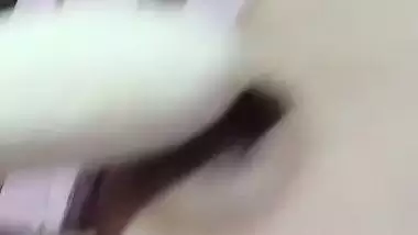 Bengali girl playing with boobs and pussy viral videos