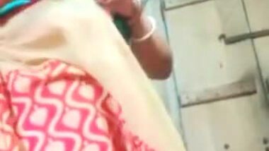 Desi Aunty In Skirt Stripping