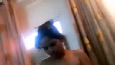 Indian nude dancer caught with a celebrity in a hotel