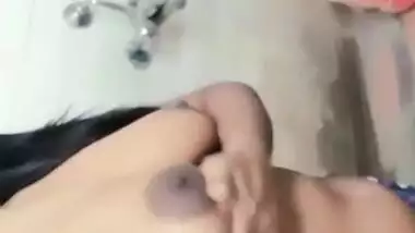 Desi sexy bhabi nice boobs