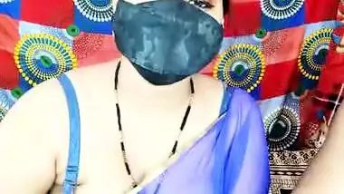 Indian sexy bhabhi live boobs and pussy show